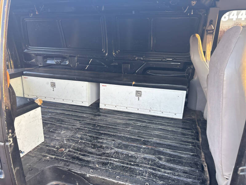 2001 Ford E-Series E-250