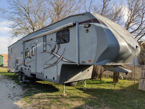 2012 Heartland GREYSTONE 33CK for sale at Texas RV Trader in Cresson TX