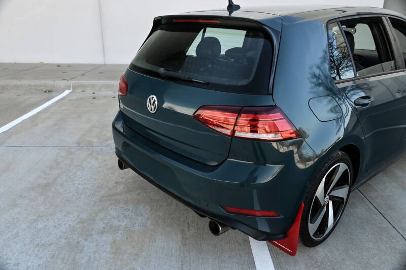 2018 Volkswagen Golf GTI S
