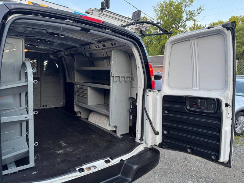 2017 Chevrolet Express 2500