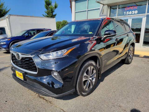 2020 Toyota Highlander for sale at Arlington Motors of Maryland in Suitland MD