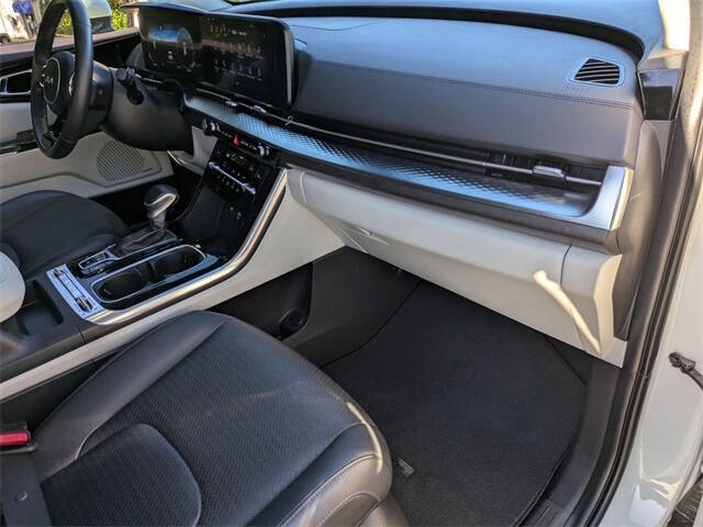 2024 Kia Carnival SX Prestige