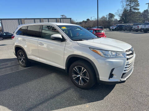 2019 Toyota Highlander LE