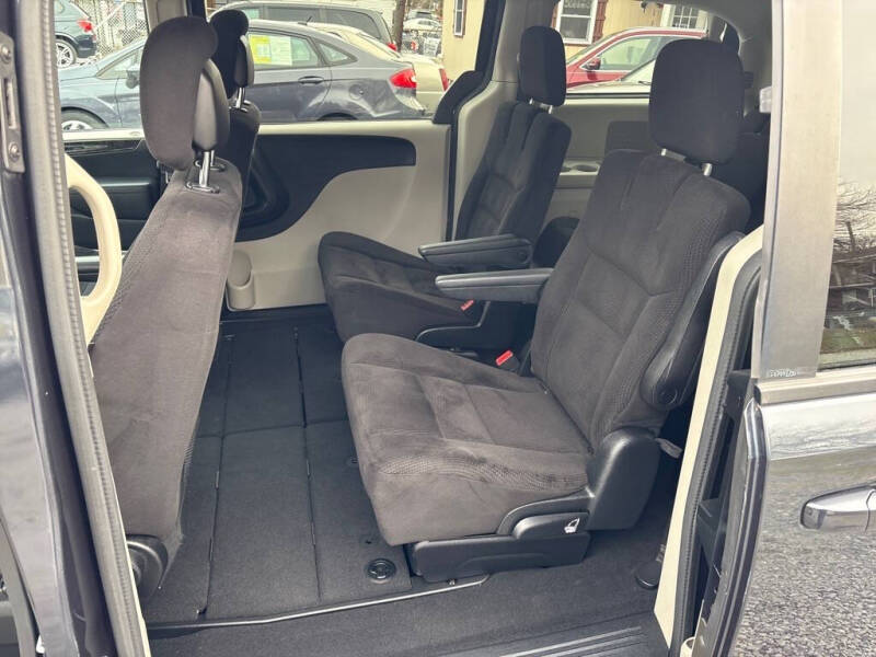 2014 Dodge Grand Caravan SE