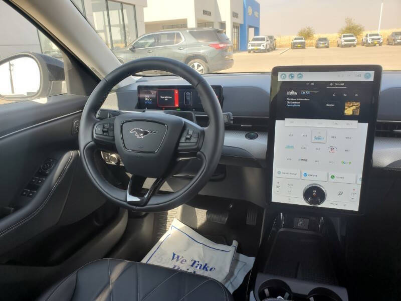 2023 Ford Mustang Mach-E Select