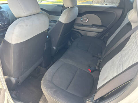 2015 Kia Soul +