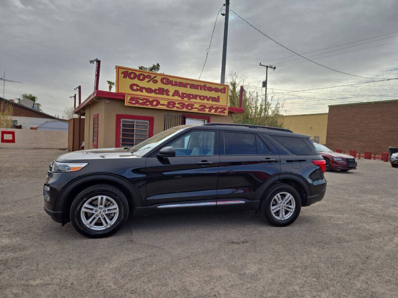 2023 Ford Explorer for sale at CROSSROADS AUTO CENTER in Casa Grande AZ