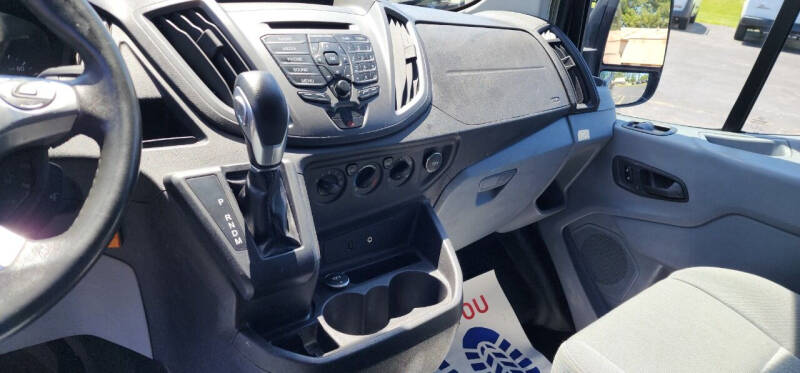 2015 Ford Transit Base photo 9