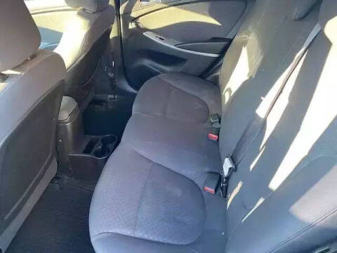 2014 Hyundai Accent SE