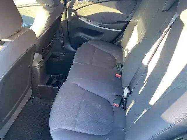 2014 Hyundai Accent SE