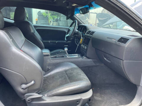 2010 Dodge Challenger SRT8