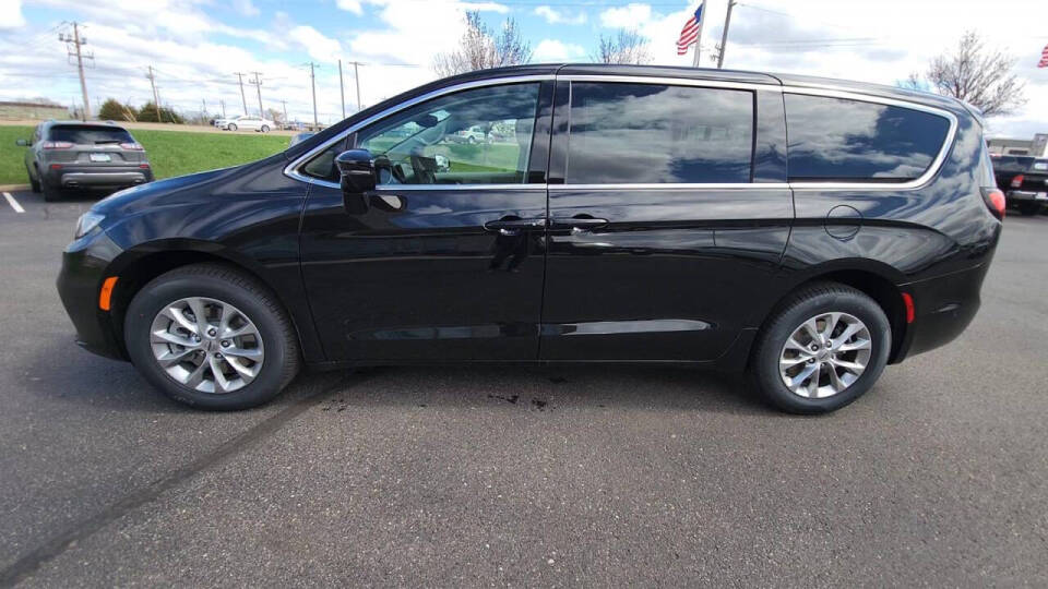 2024 Chrysler Pacifica for sale at Victoria Auto Sales in Victoria, MN