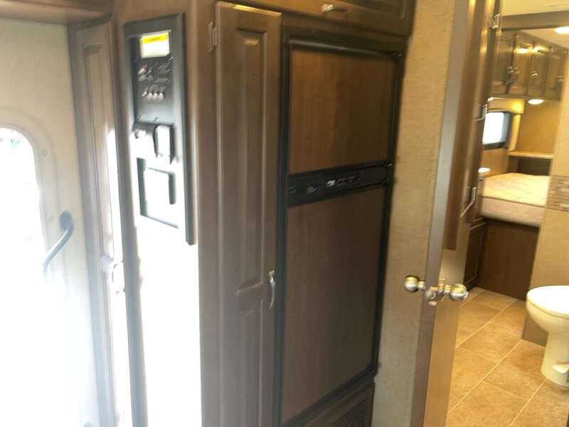 2017 Ford E-Series E-450 SD