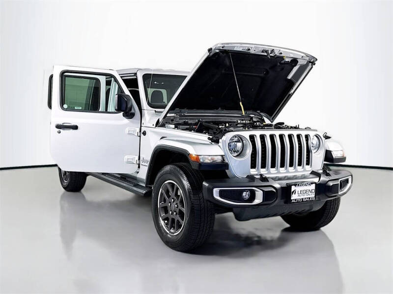 2023 Jeep Gladiator Overland