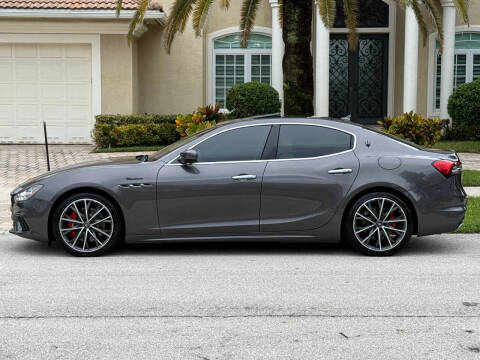 2022 Maserati Ghibli Modena