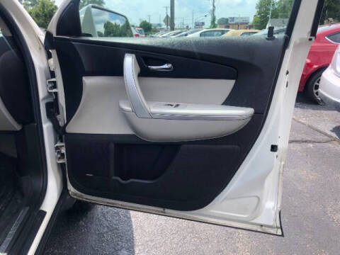 2011 GMC Acadia SLT-2