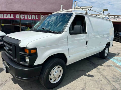 2011 Ford E-Series E-350 SD