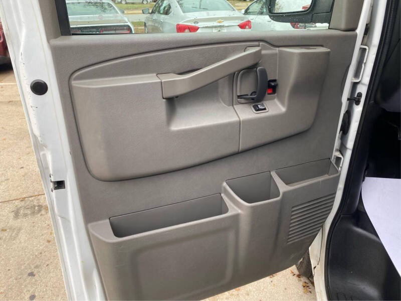 2020 Chevrolet Express 2500