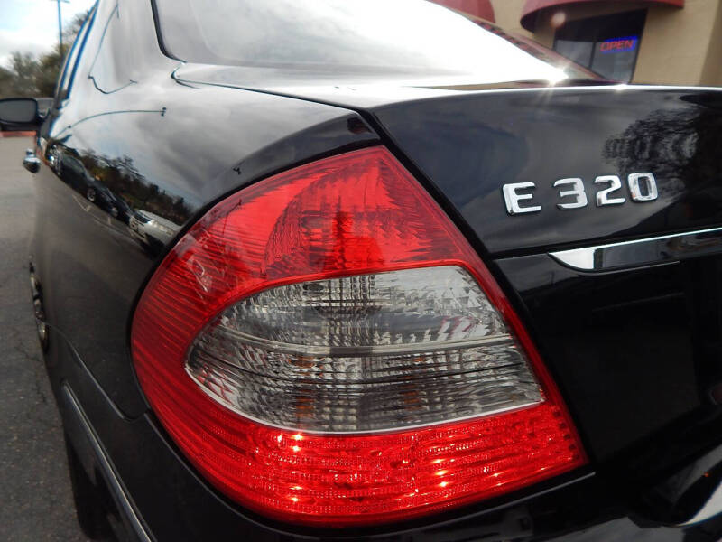 2008 Mercedes-Benz E-Class E 320 BlueTEC