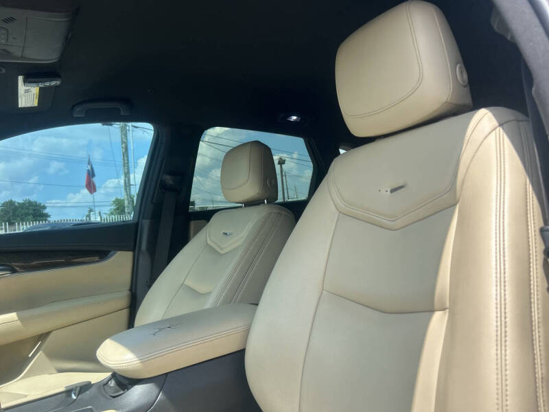 2019 Cadillac XT5
