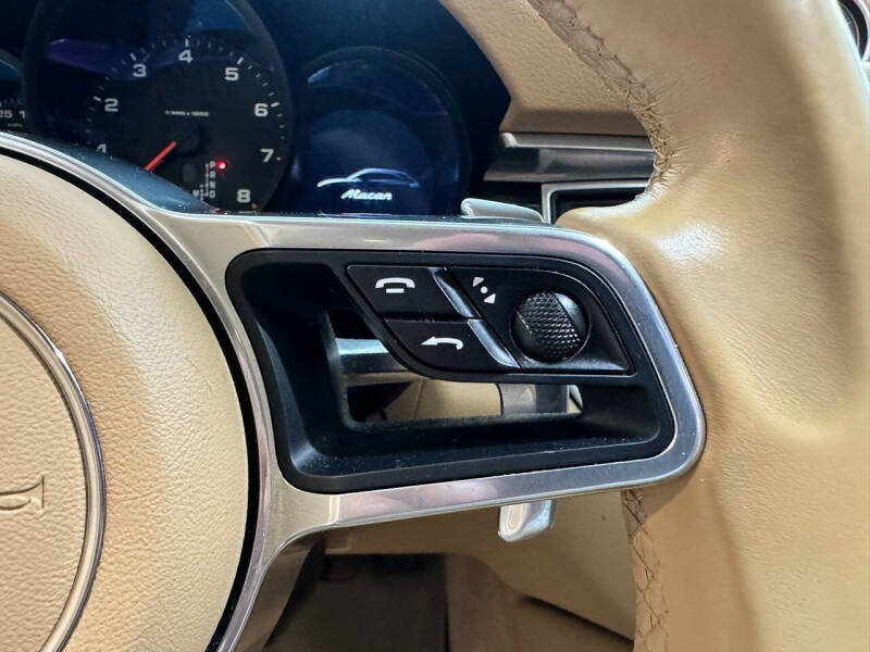 2017 Porsche Macan