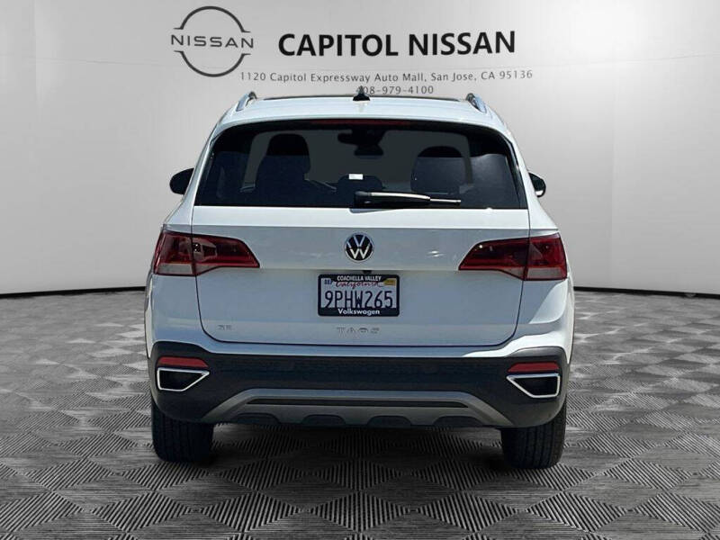 2024 Volkswagen Taos SE