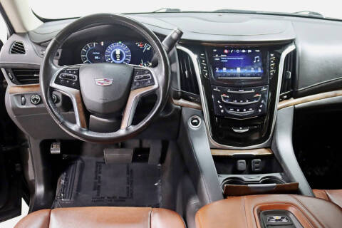 2020 Cadillac Escalade Luxury