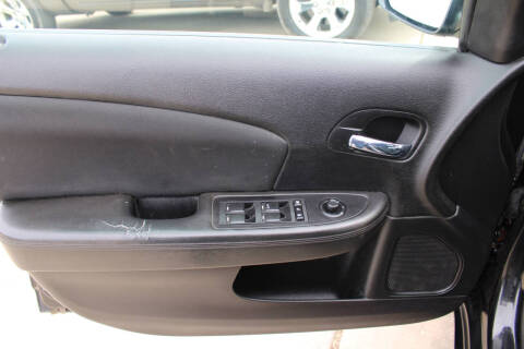 2011 Chrysler 200 Touring