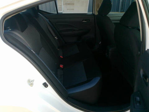 2025 Nissan Versa SV