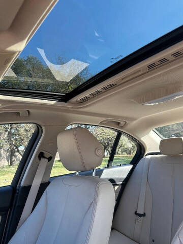 2015 BMW 3 Series 320i