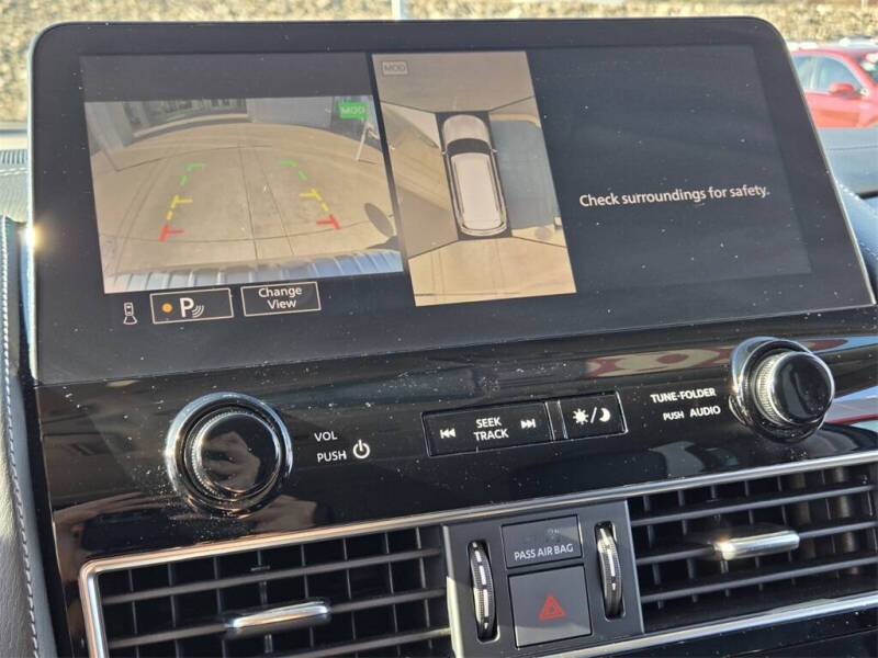 2024 Infiniti QX80 Luxe