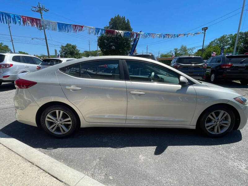 2017 Hyundai Elantra