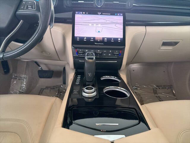 2022 Maserati Quattroporte Modena Q4