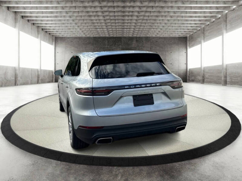 2023 Porsche Cayenne E-Hybrid