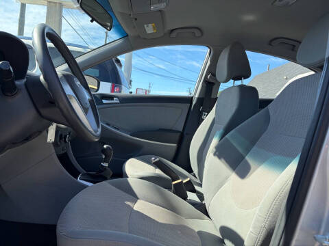 2014 Hyundai Accent GLS