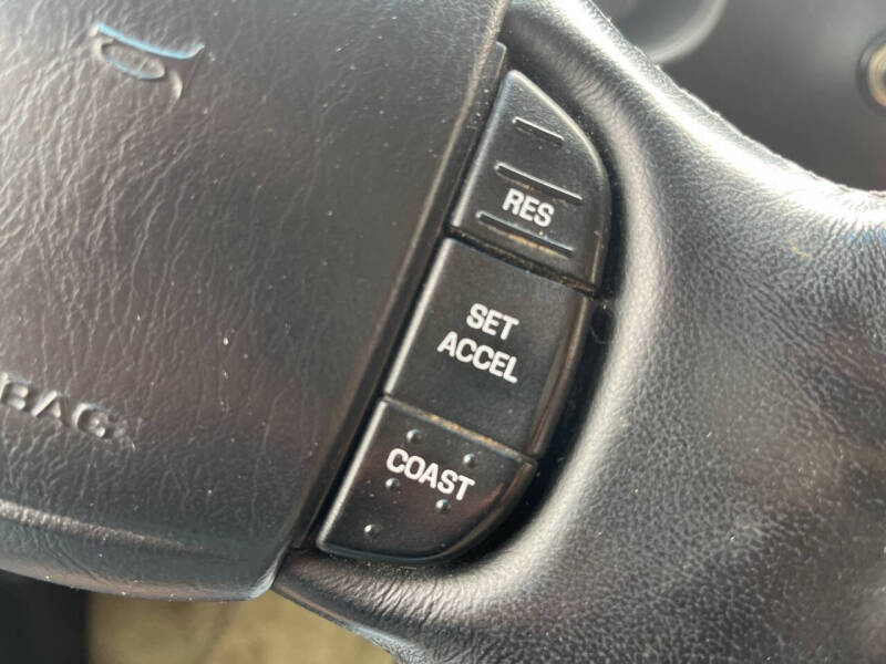 2000 Ford E-Series E-150