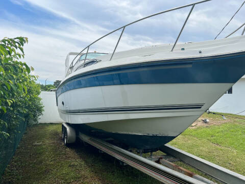 1990 Regal Commodore 265 Cabin Cruiser