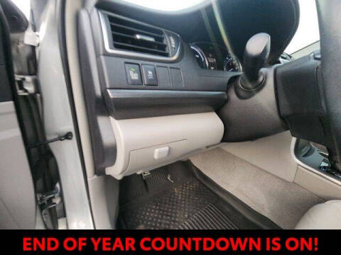 2017 Toyota Camry Hybrid XLE