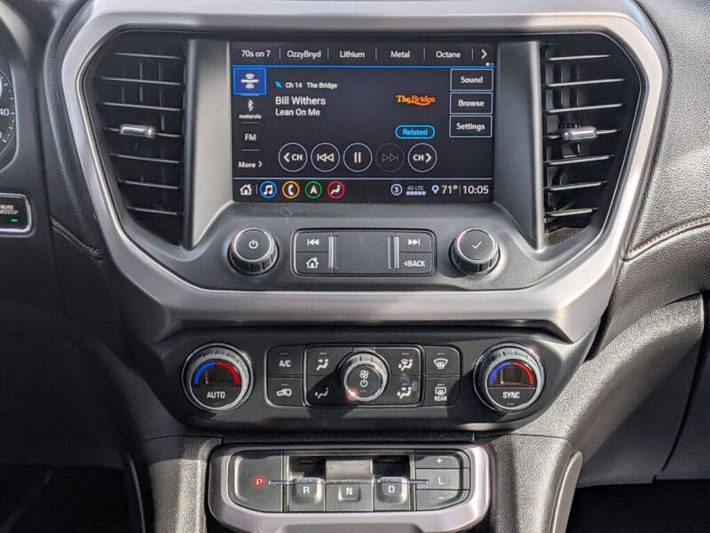 2020 GMC Acadia AT4