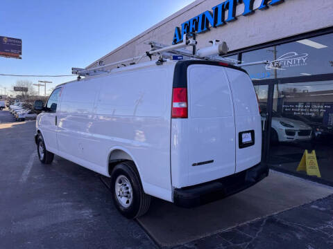 2025 Chevrolet Express 2500