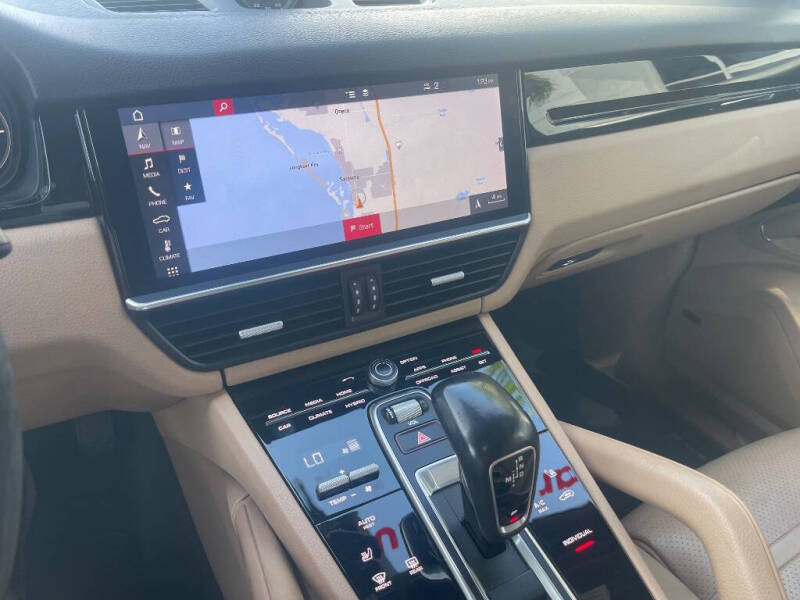 2019 Porsche Cayenne E-Hybrid