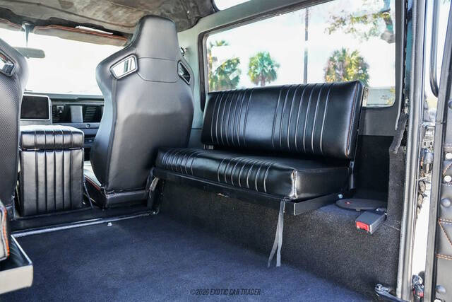 1990 Land Rover Defender