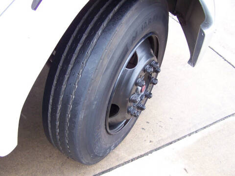 2002 Freightliner FL70