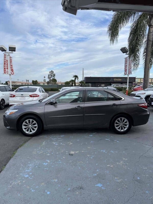 2017 Toyota Camry Hybrid