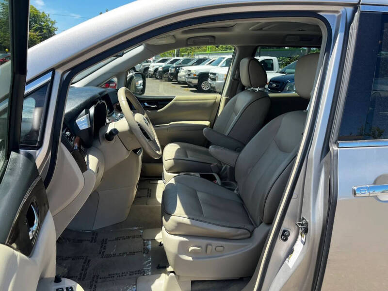 2012 Nissan Quest