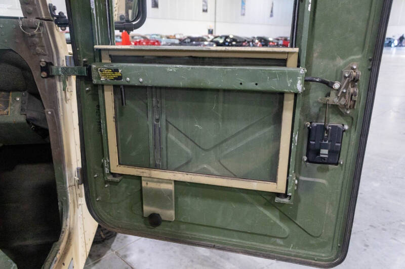 1993 AM General Hummer