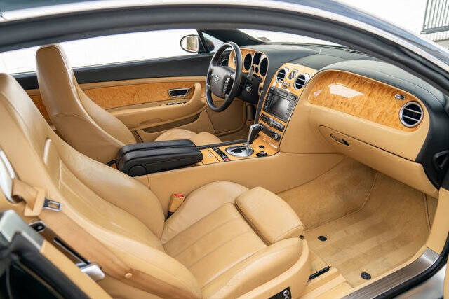 2005 Bentley Continental 26