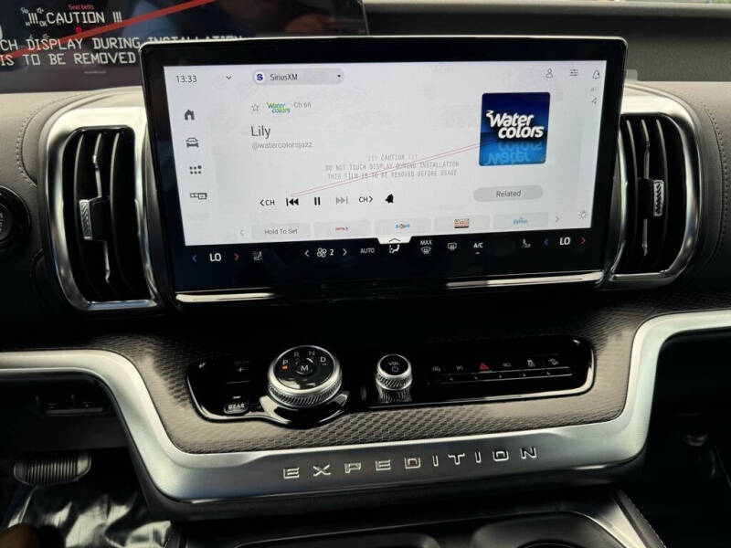 2025 Ford Expedition Platinum