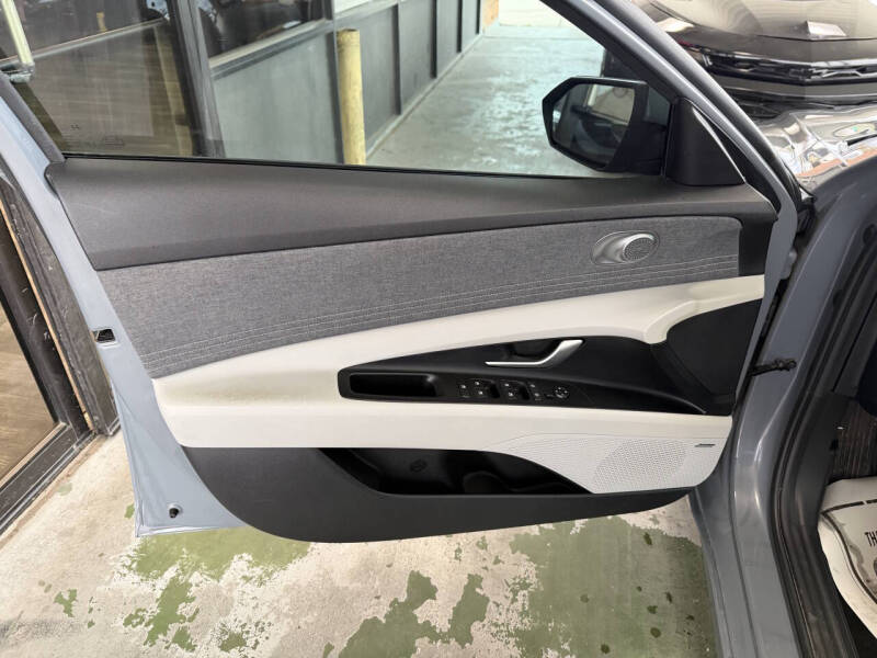 2021 Hyundai Elantra Limited