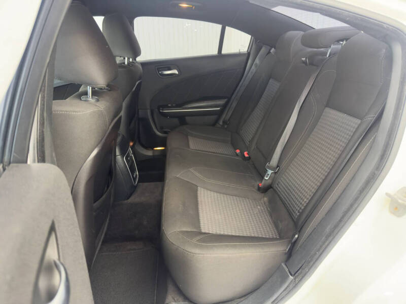 2017 Dodge Charger SXT